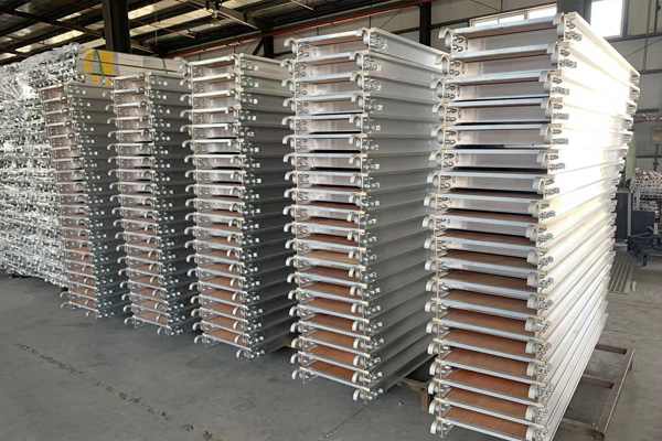 Aluminum plywood plank